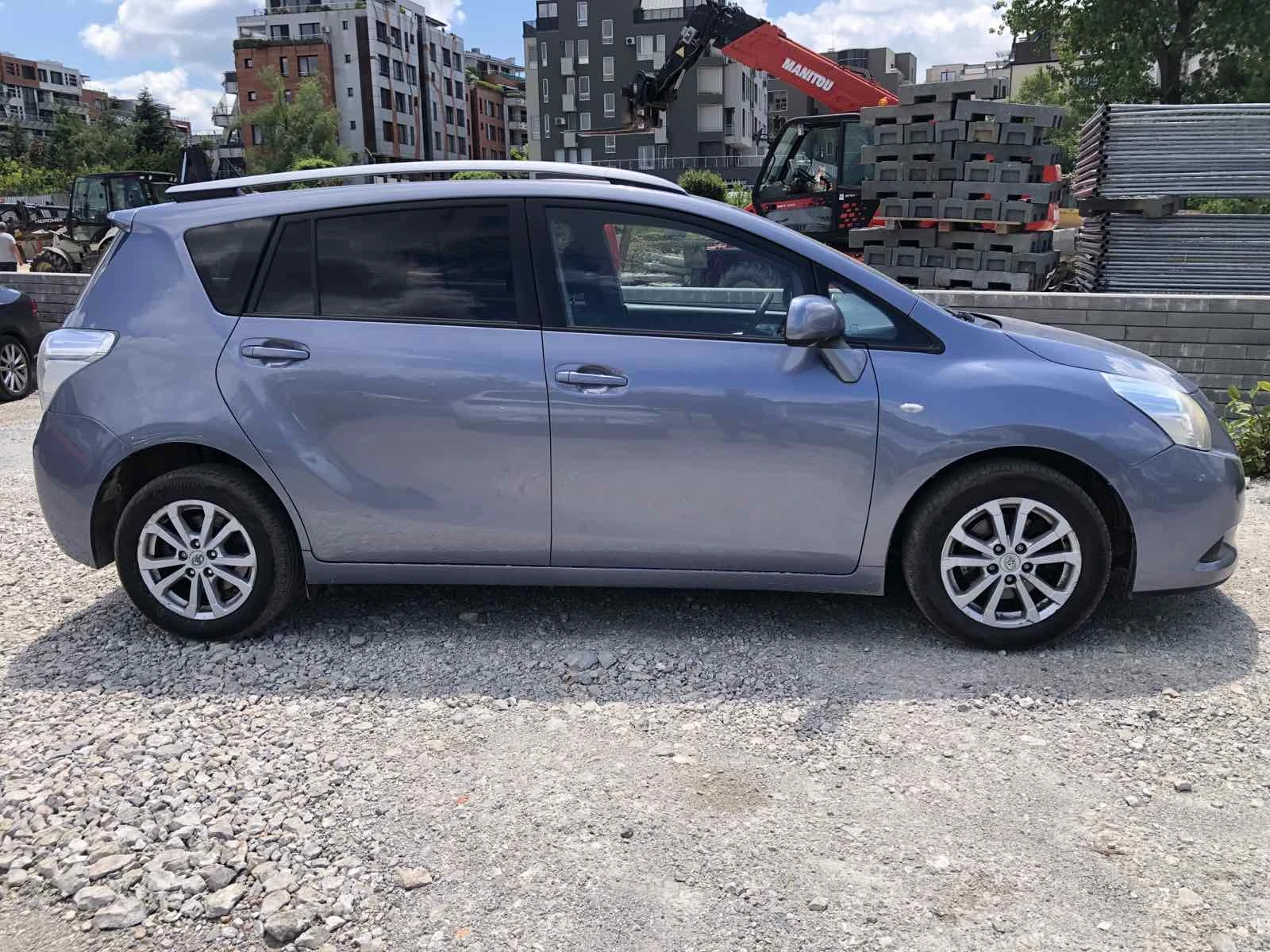 Toyota Verso  - изображение 3