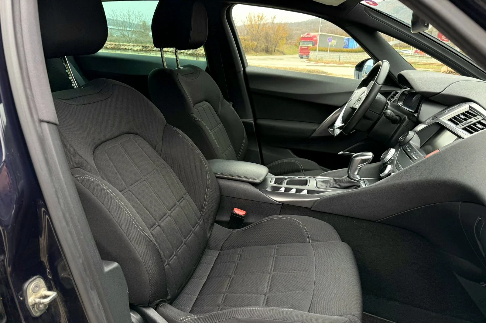 DS DS 5 2.0blueHDI-180к.с. | Mobile.bg — изображение 13