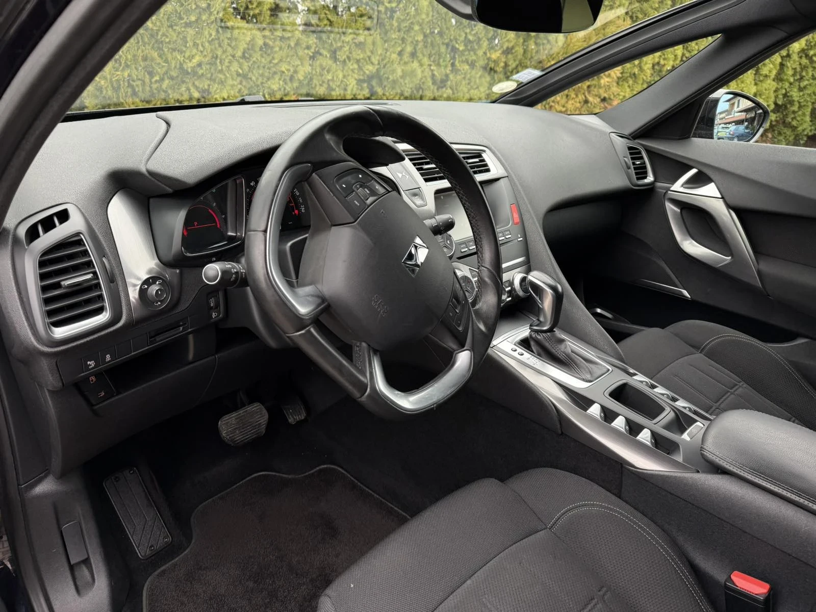 DS DS 5 2.0blueHDI-180к.с. | Mobile.bg — изображение 14