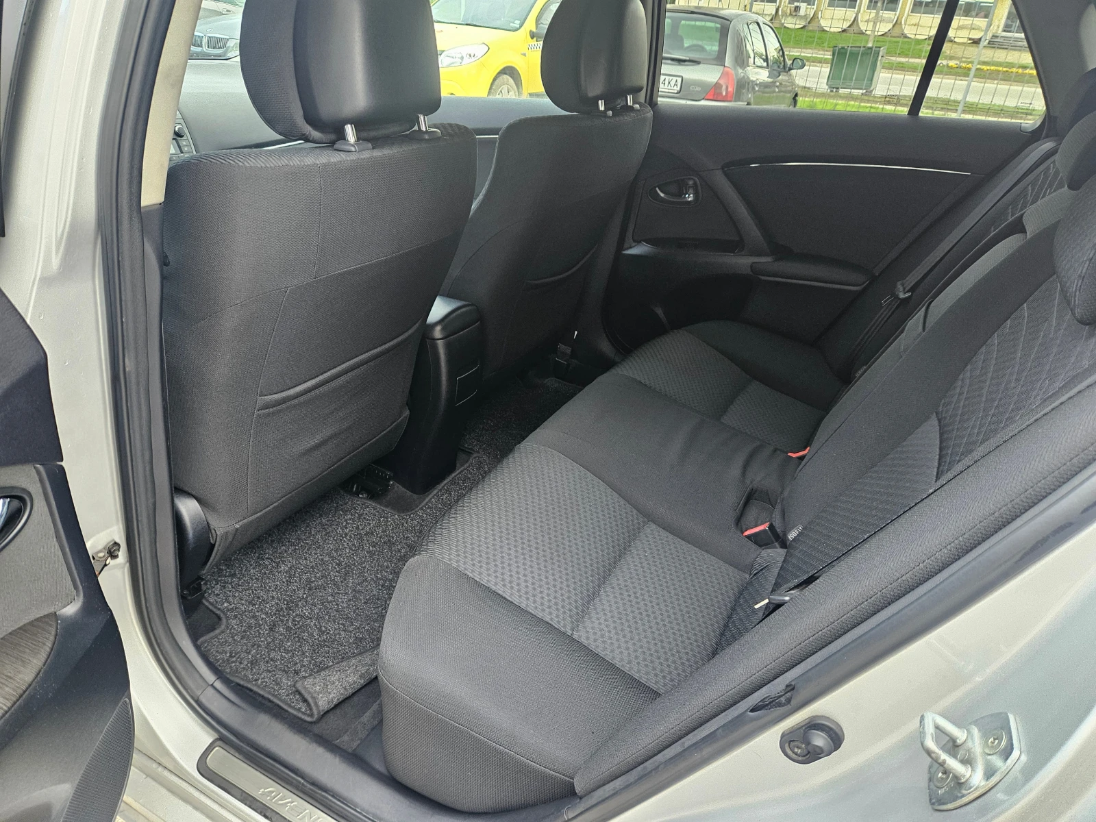 Toyota Avensis 2.2 D-4D Executive | Mobile.bg   16