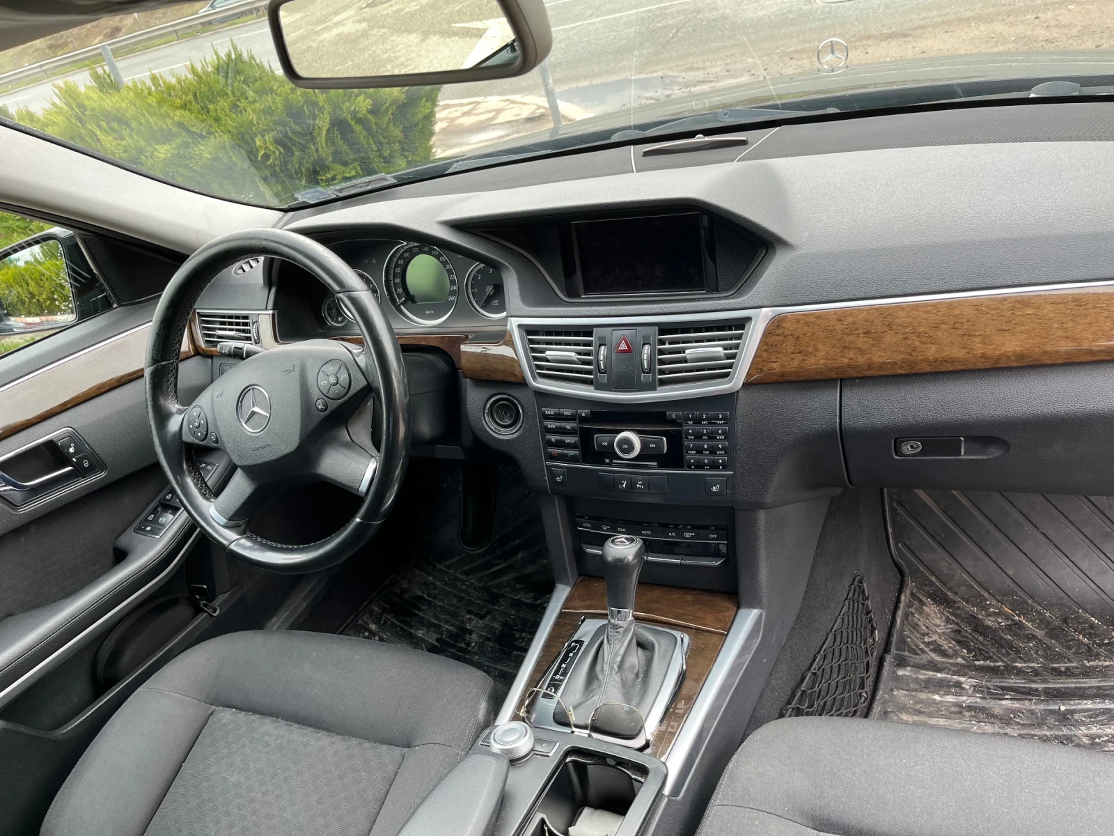 Mercedes-Benz E 220  - изображение 6