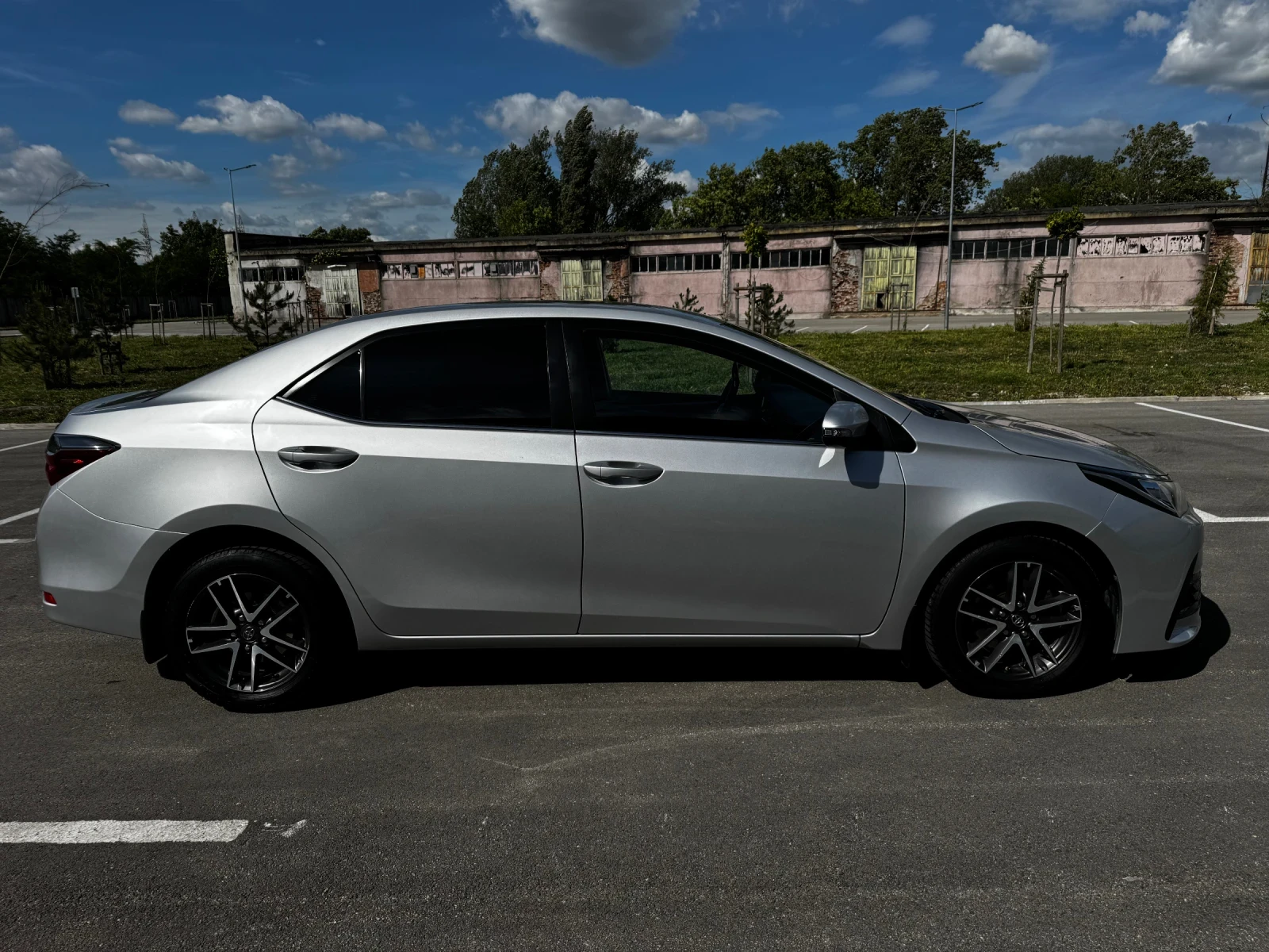 Toyota Corolla 1.4D - изображение 4