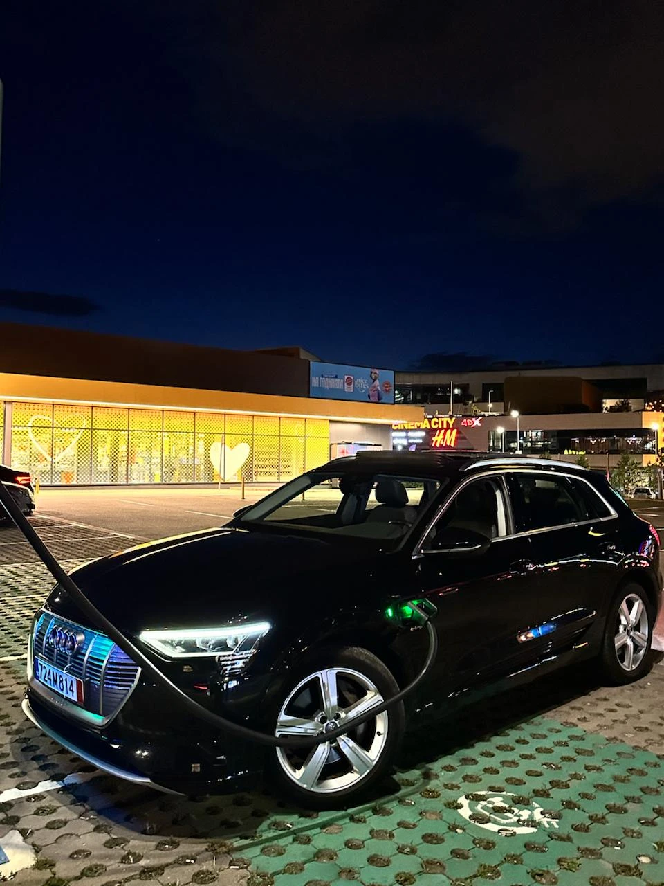 Audi E-Tron Audi e-tron 50 Quattro  - изображение 4