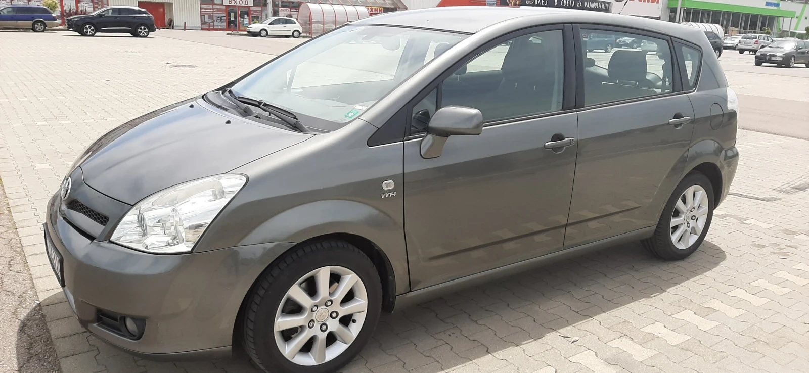 Toyota Corolla verso  - изображение 6