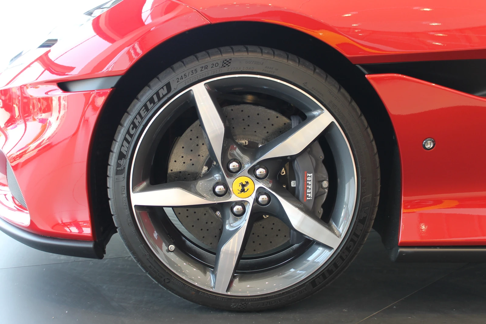 Ferrari Portofino M - изображение 8