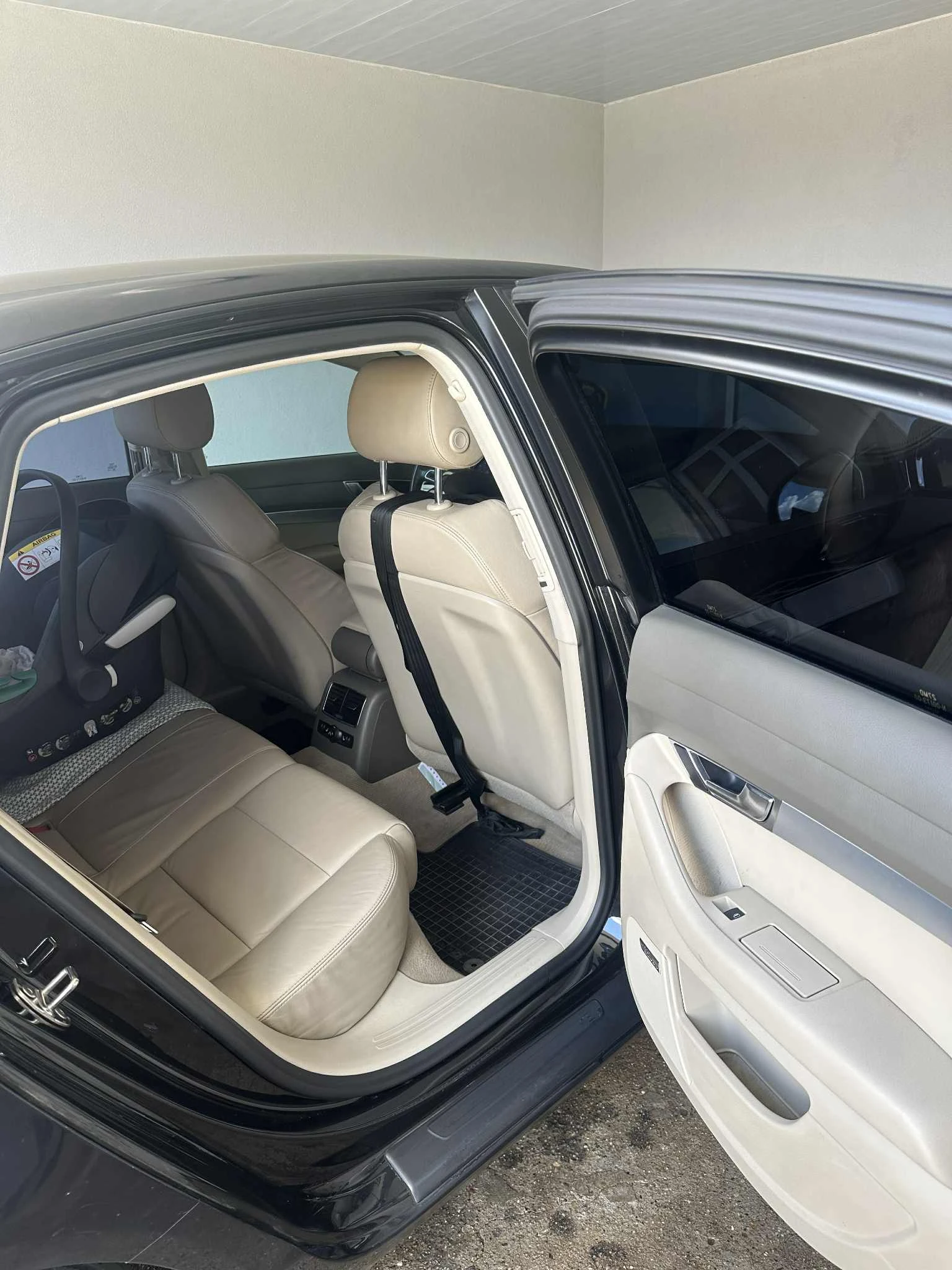 Audi A6 2700 - изображение 5