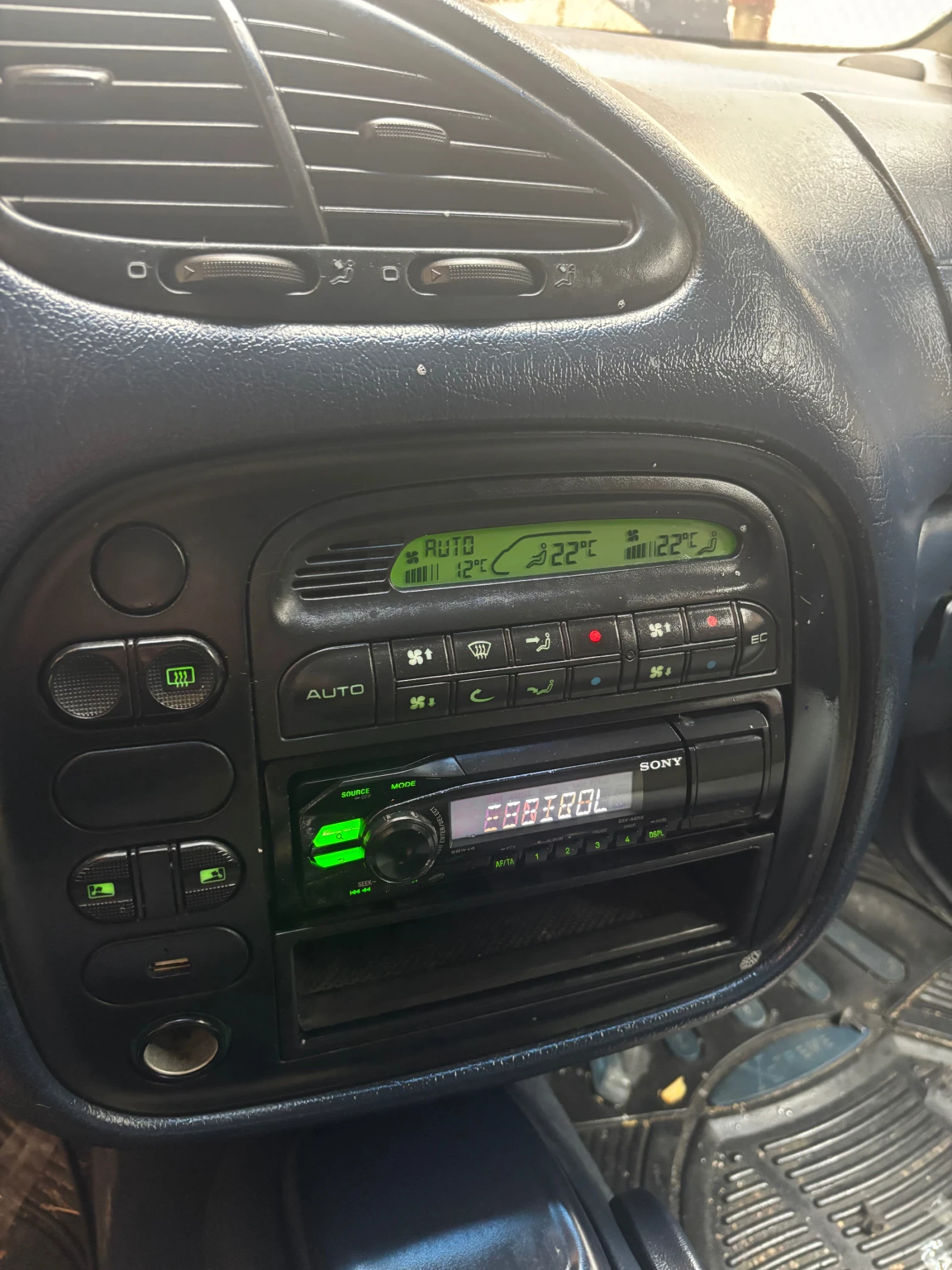 VW Sharan 1.9TDI - изображение 5
