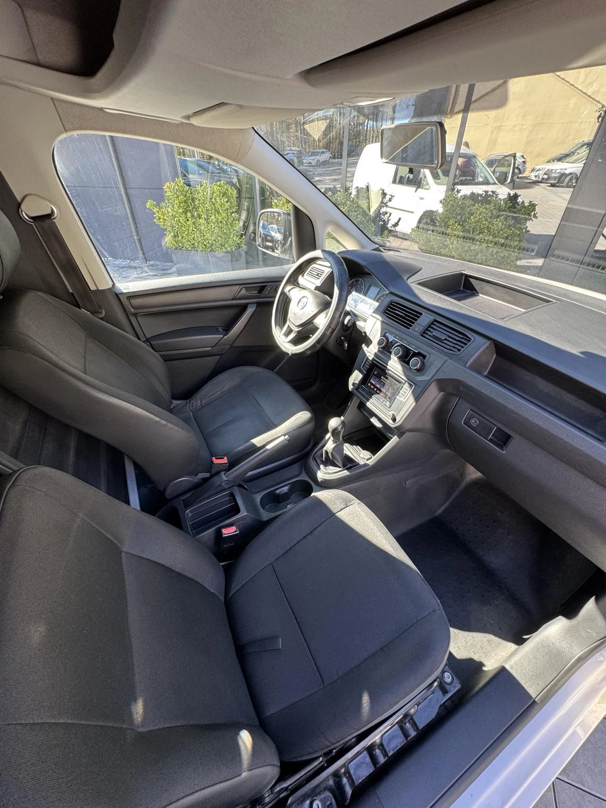 VW Caddy | Mobile.bg — изображение 10