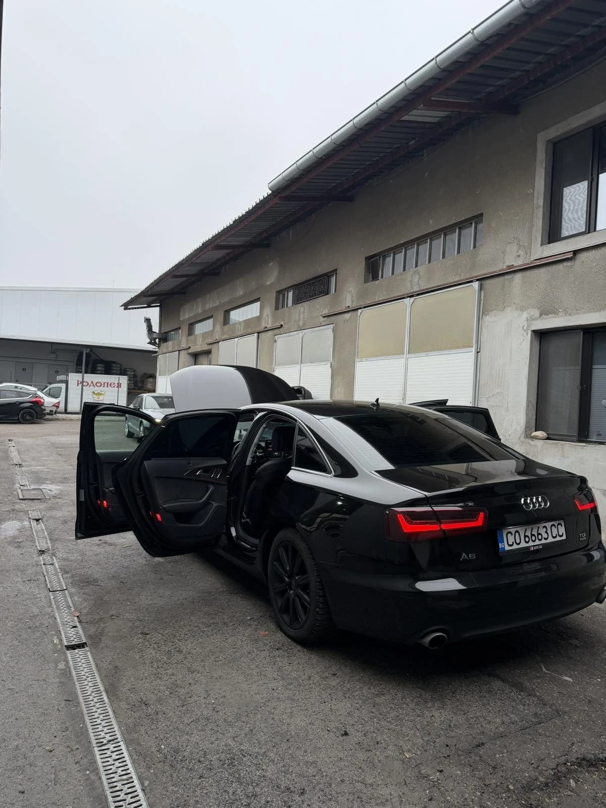 Audi A6, снимка 4 - Автомобили и джипове - 54329671