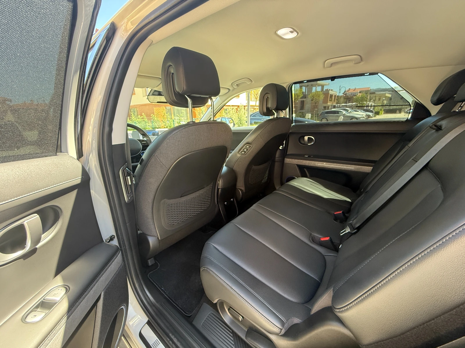 Hyundai Ioniq 5 77kWh Uniq AWD, снимка 12 - Автомобили и джипове - 54323895