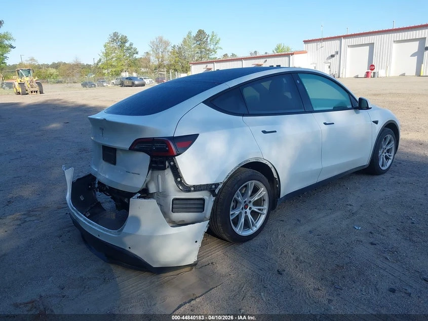 Tesla Model Y Long Range Dual Motor All-Wheel Drive, снимка 4 - Автомобили и джипове - 54419097