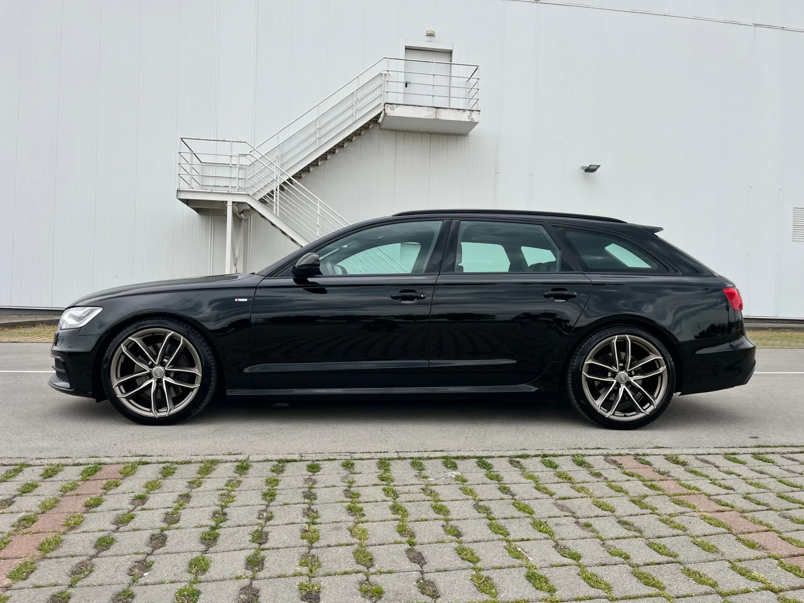 Audi A6 3, 0TDI-313k.c/S Line/LED/NAVI/ПАНОРАМА/ПОДГРЕВ/ТО, снимка 4 - Автомобили и джипове - 54479334