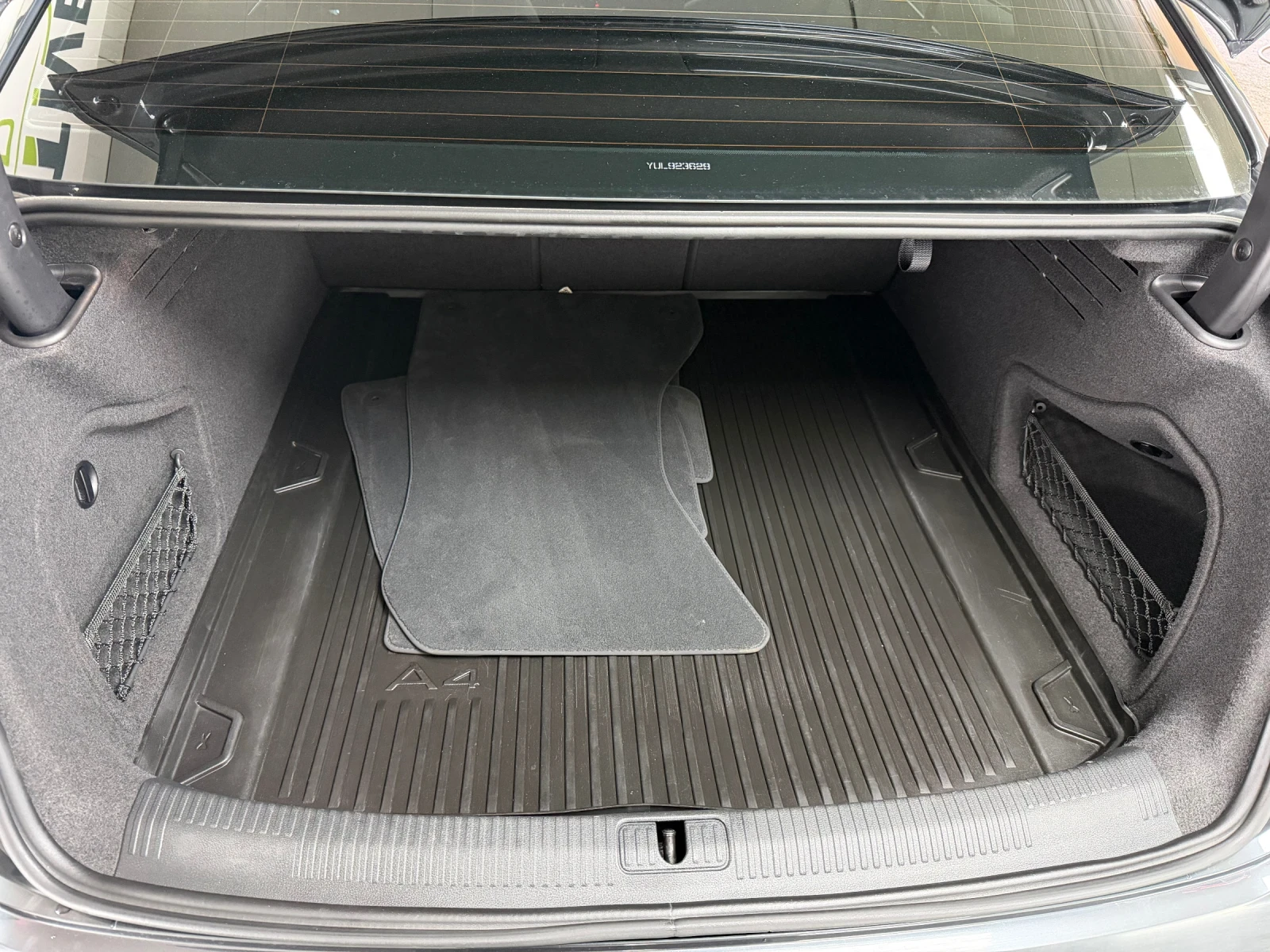 Audi A4 2.0 TFSI quattro Progressiv S tronic, снимка 16 - Автомобили и джипове - 54627024