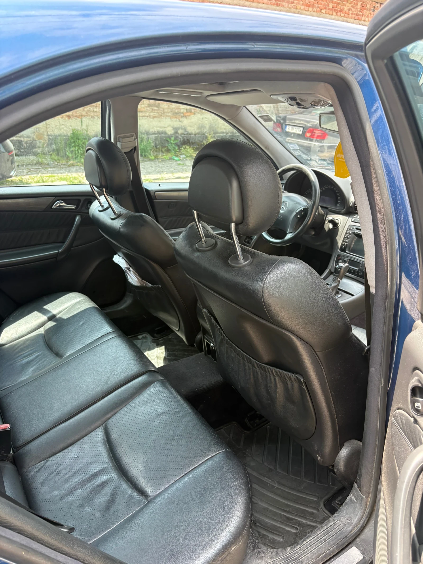 Mercedes-Benz C 220, снимка 8 - Автомобили и джипове - 55274201