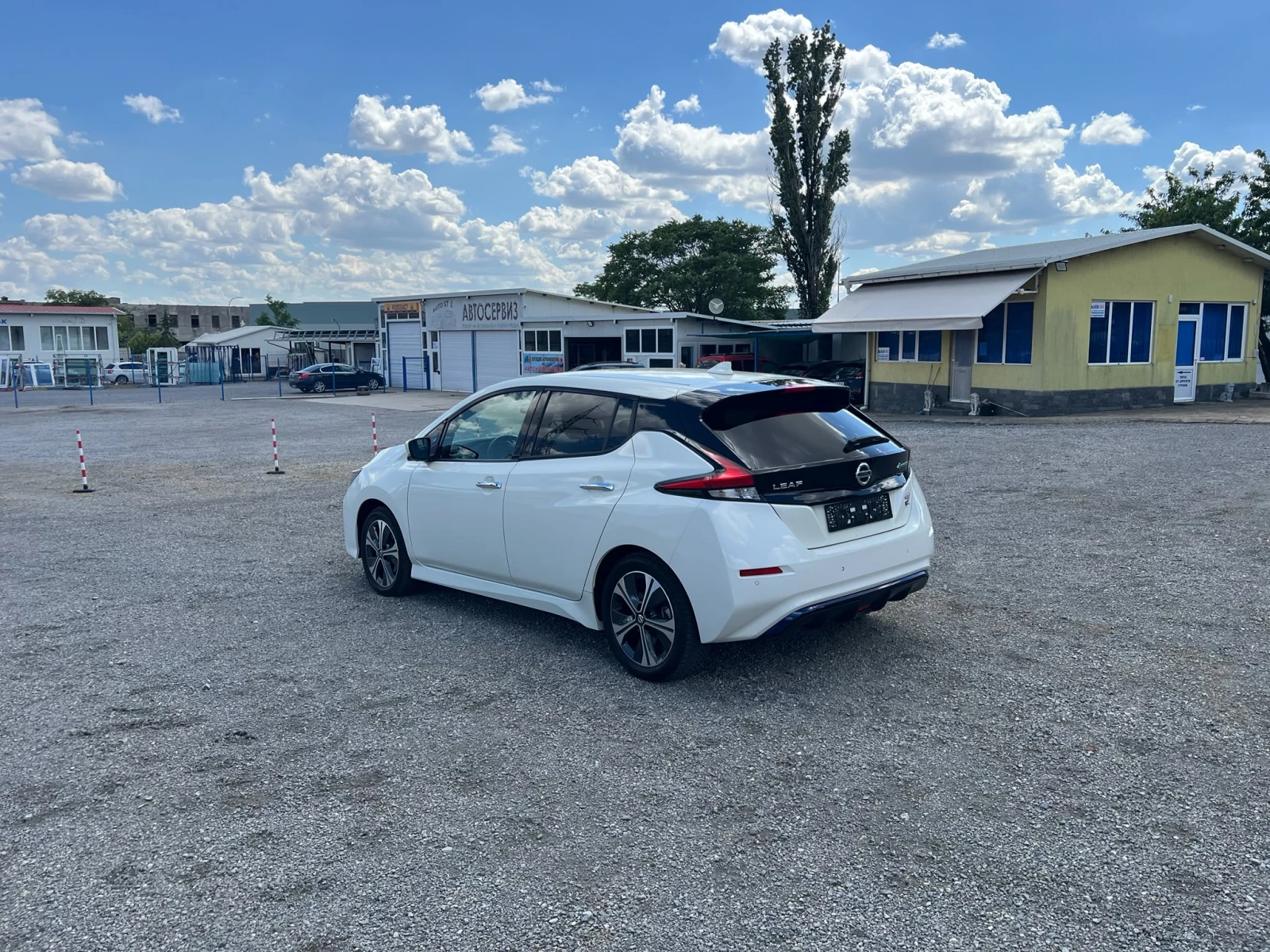 Nissan Leaf  64KW N-Connecta Keyless SoH 100%, снимка 7 - Автомобили и джипове - 55068908