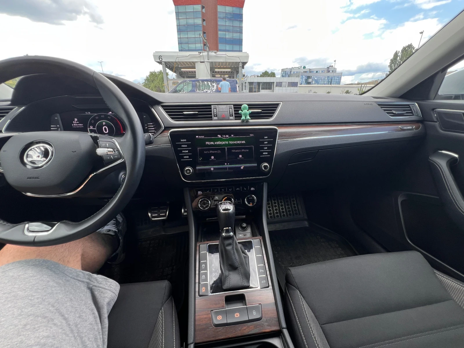 Skoda Superb Scout, снимка 12 - Автомобили и джипове - 55180476
