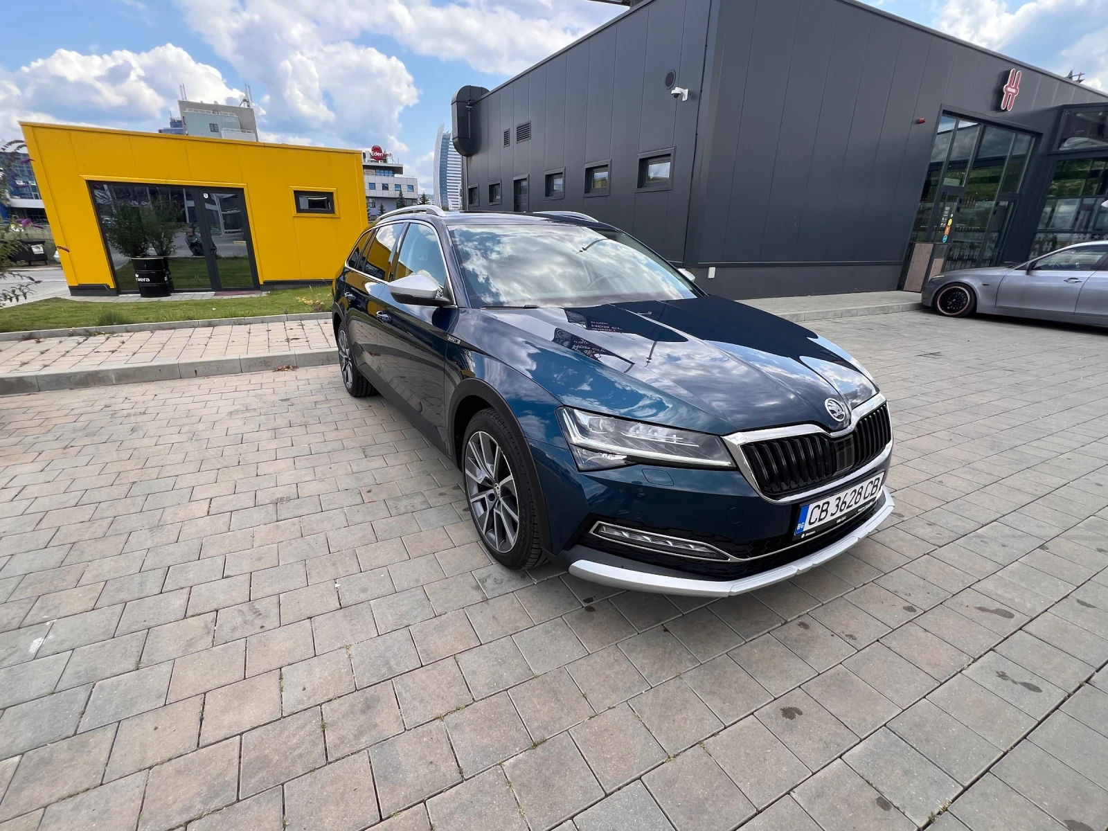 Skoda Superb Scout