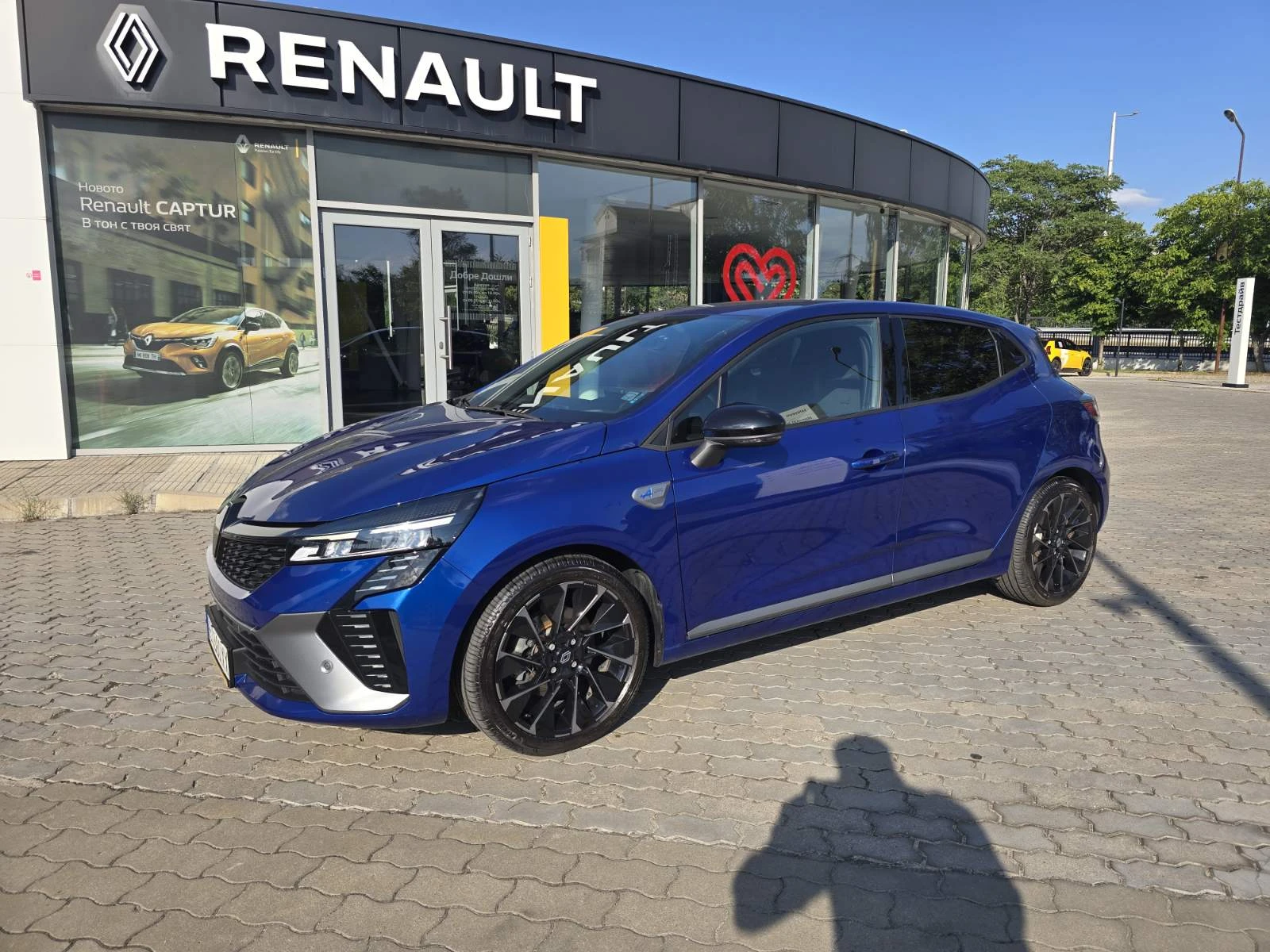 Renault Clio 1.6 E TECH Г, снимка 3 - Автомобили и джипове - 55377189
