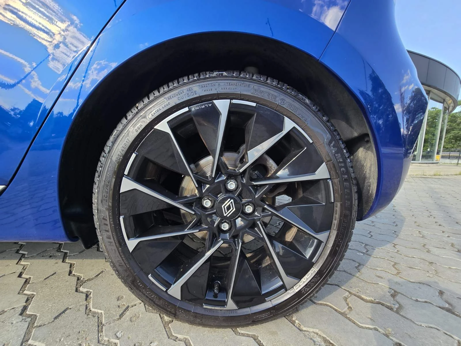 Renault Clio 1.6 E TECH Г, снимка 9 - Автомобили и джипове - 55377189