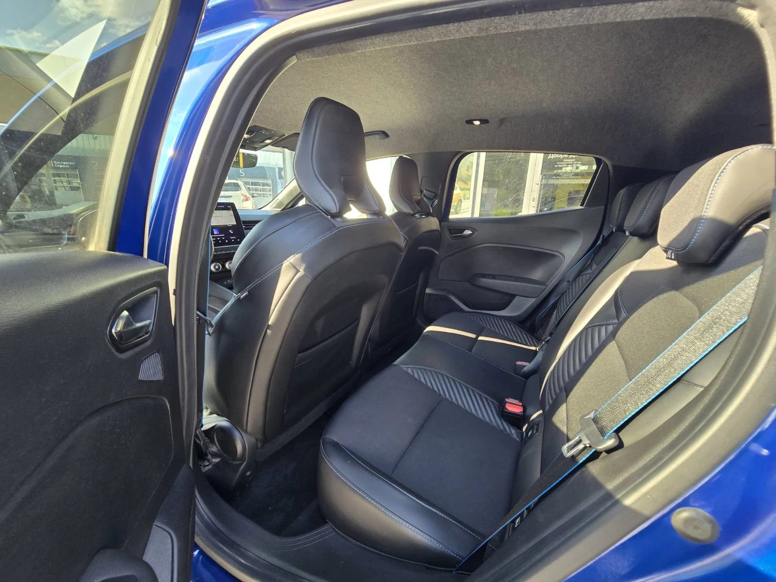 Renault Clio 1.6 E TECH Г, снимка 15 - Автомобили и джипове - 55377189