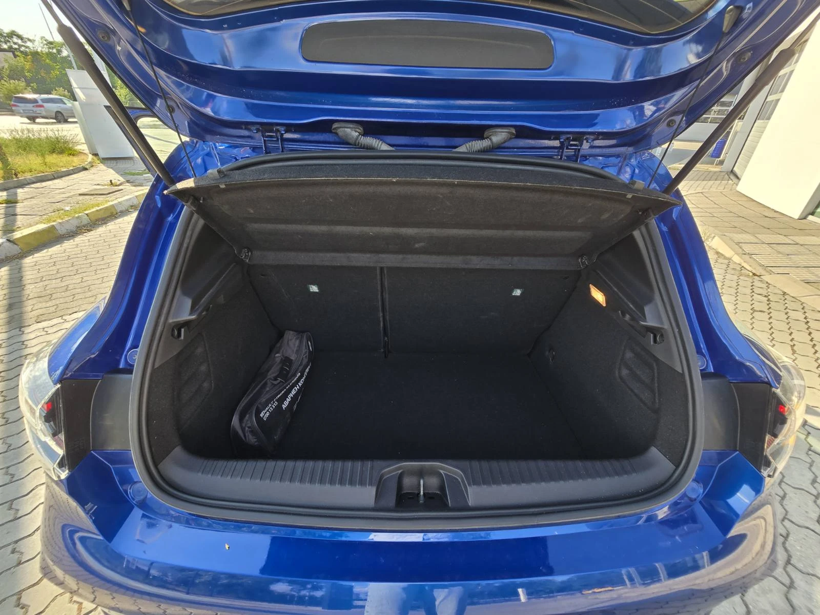 Renault Clio 1.6 E TECH Г, снимка 14 - Автомобили и джипове - 55377189