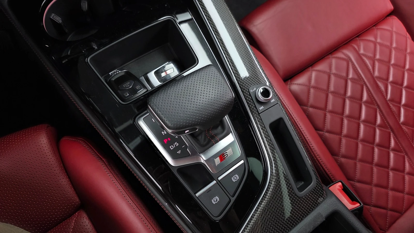 Audi S5 * DIS * ПОДГРЕВИ * BANG & OLUFSEN * 360, снимка 8 - Автомобили и джипове - 55431296
