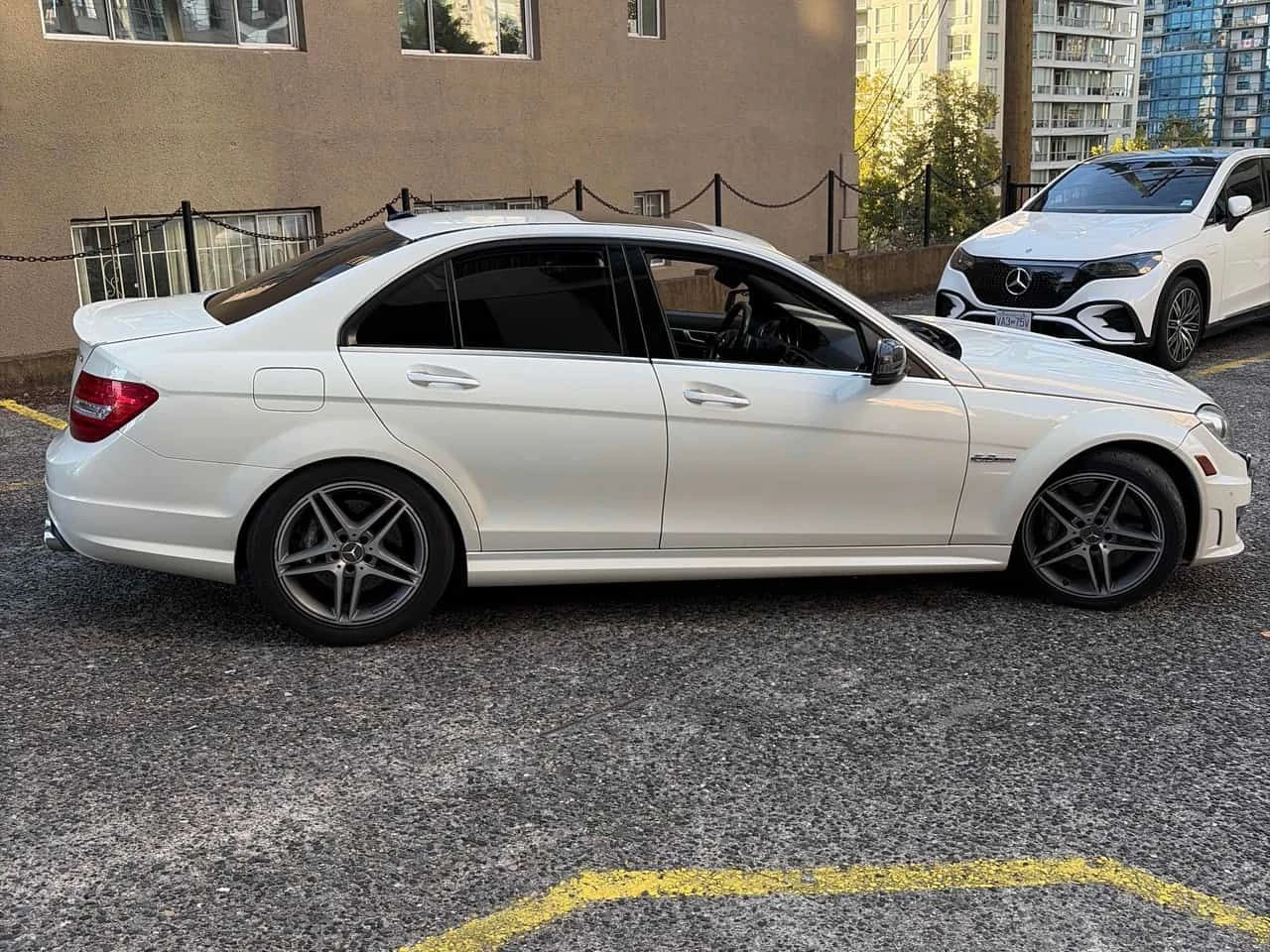 Mercedes-Benz C 63 AMG * АВТОКРЕДИТ БЕЗ ПЪРВОНАЧАЛНА ВНОСКА* , снимка 3 - Автомобили и джипове - 55610043