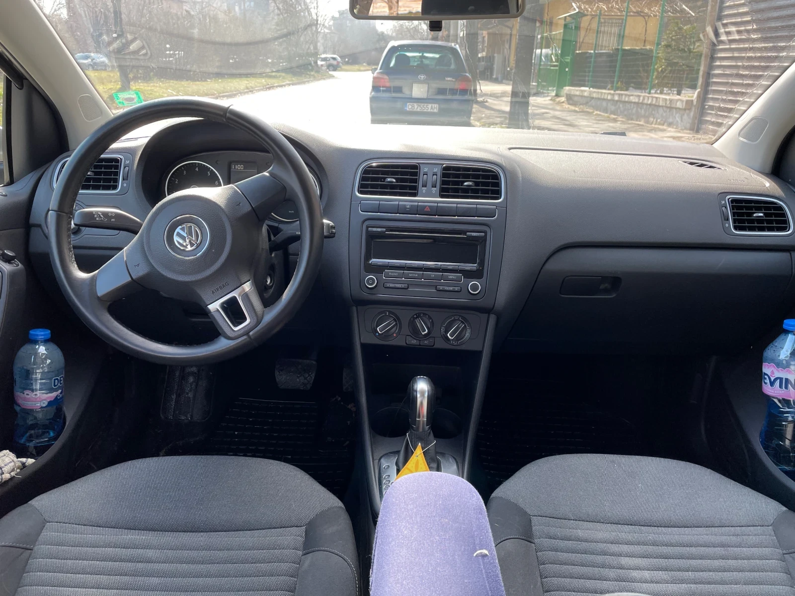 VW Polo 1.2 TSI 90 кс, снимка 9 - Автомобили и джипове - 56046700