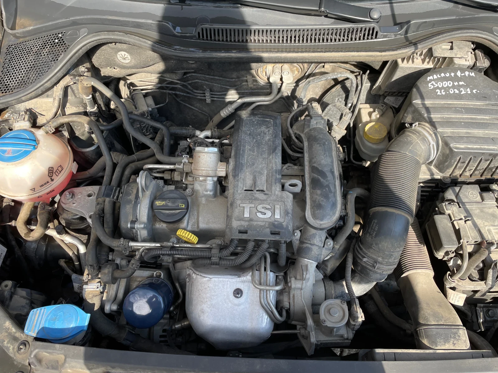 VW Polo 1.2 TSI 90 кс, снимка 10 - Автомобили и джипове - 56046700