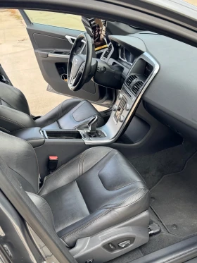 Volvo XC60  2.0D 190кс.R-DEING, снимка 12