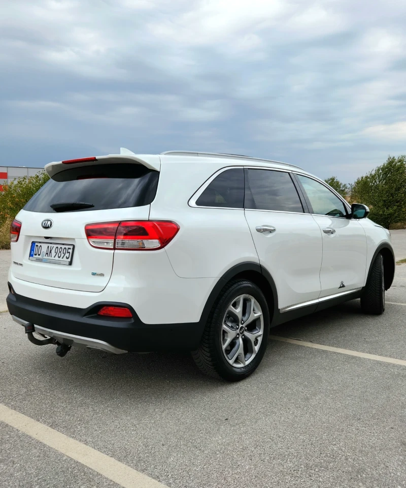 Kia Sorento FACELIFT FULL 4X4 PANORAMA 360 , снимка 5 - Автомобили и джипове - 47399059