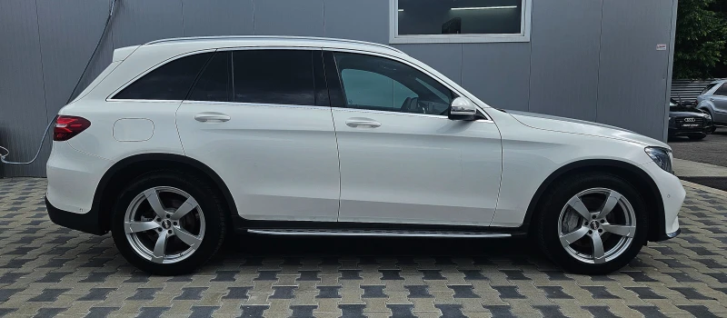 Mercedes-Benz GLC 350 AMG/9G/GERMANY/PANO/CAMERA/ПОДГРЕВ/SIGN ASSYST/LIZ, снимка 4 - Автомобили и джипове - 49434993