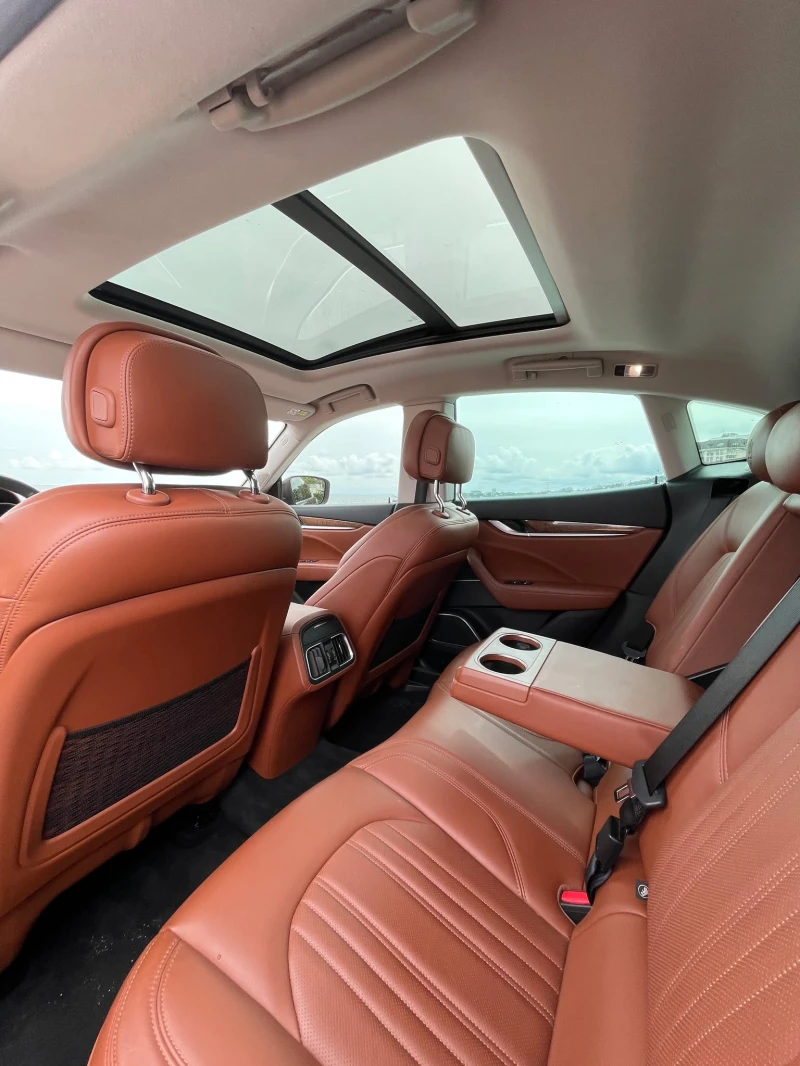 Maserati Levante 3.0 V6 SQ4 Bi-turbo Luxury Harman/Kardon, снимка 10 - Автомобили и джипове - 52347539