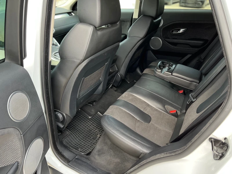 Land Rover Range Rover Evoque 2.2= TD4= NAVI= KAMERA= MERIDIAN= , снимка 14 - Автомобили и джипове - 51422287