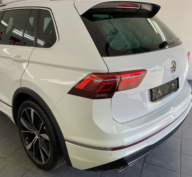 VW Tiguan 2.0 TSI.R-Line.320 HP.4Motion.Navi.Led.Kamera.Acc, снимка 4 - Автомобили и джипове - 52787197