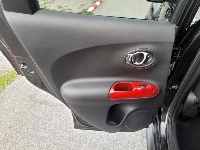 Nissan Juke 1.6 бензин.газ, снимка 9 - Автомобили и джипове - 52821144