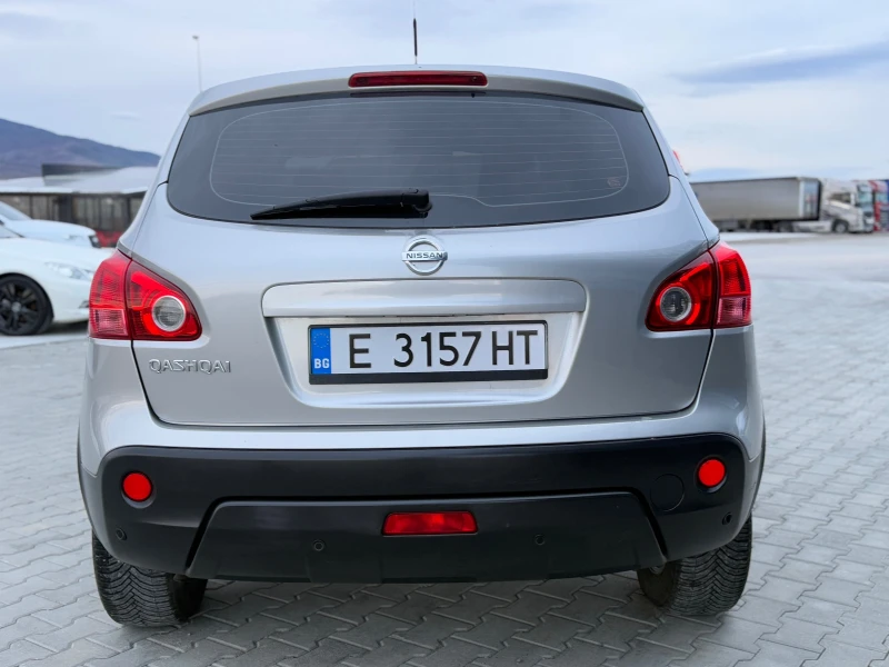 Nissan Qashqai 1.6 i Напълно обслужен автомобил !!!, снимка 6 - Автомобили и джипове - 53540962