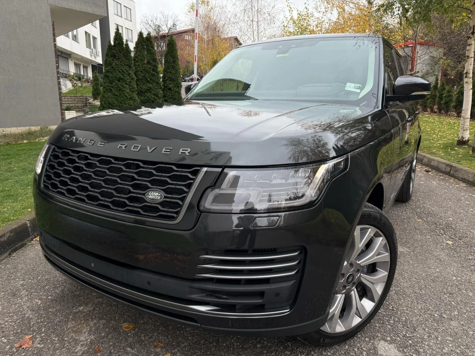 Land Rover Range rover 4.4 / SDV8 / AUTOBIOGRAPHY / ФЕЙС - изображение 3