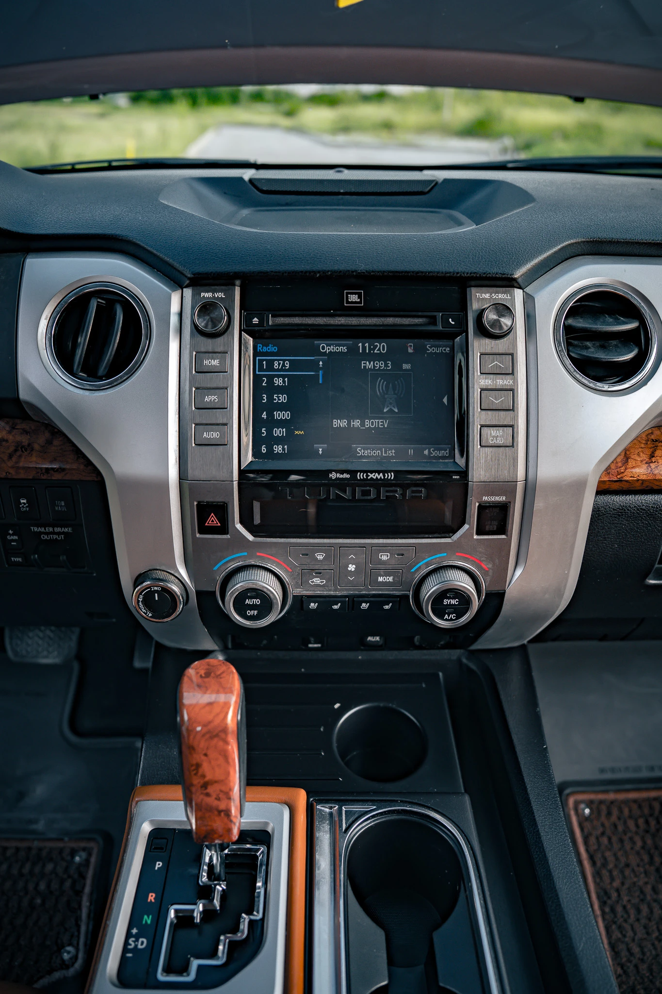Toyota Tundra 5.7 1794 LIMITED EDITION - изображение 10