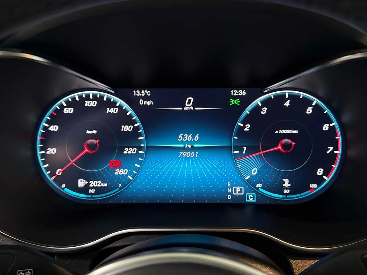 Mercedes-Benz GLC 300  CARFAX, снимка 8 - Автомобили и джипове - 53977595