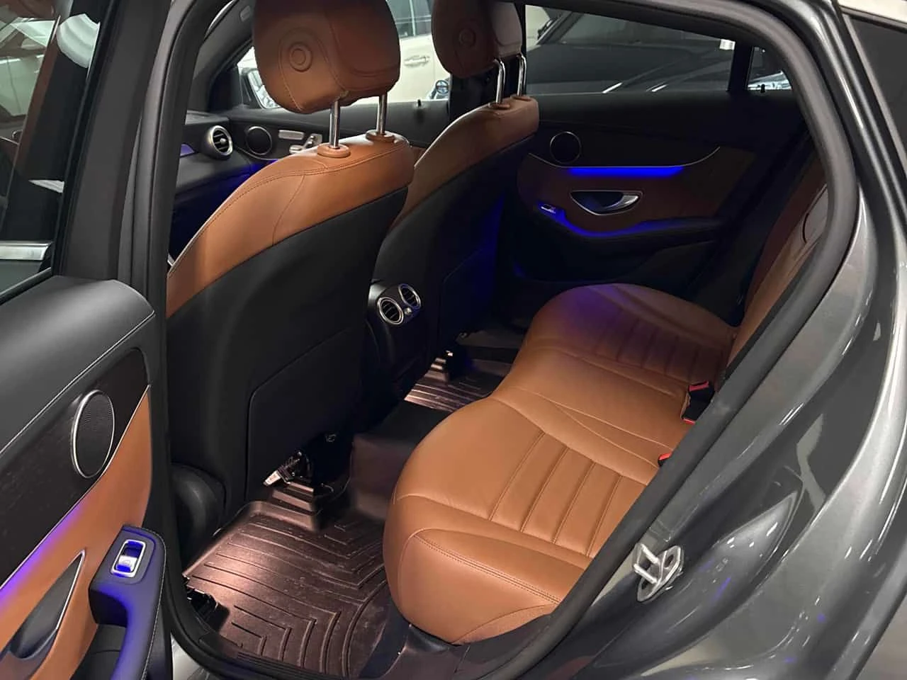 Mercedes-Benz GLC 300  CARFAX, снимка 10 - Автомобили и джипове - 53977595