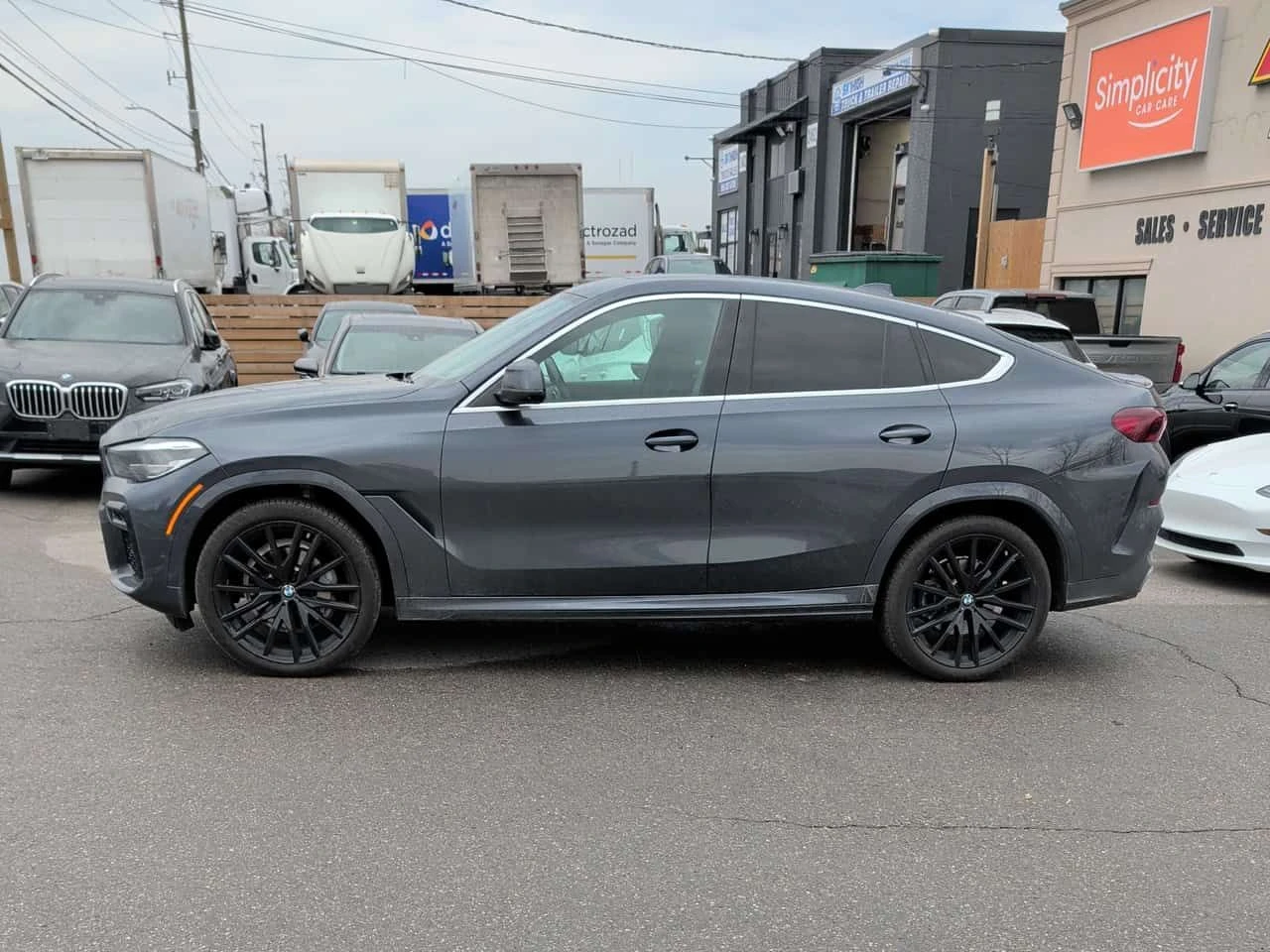 BMW X6 xDrive40i  CARFAX, снимка 2 - Автомобили и джипове - 54047370