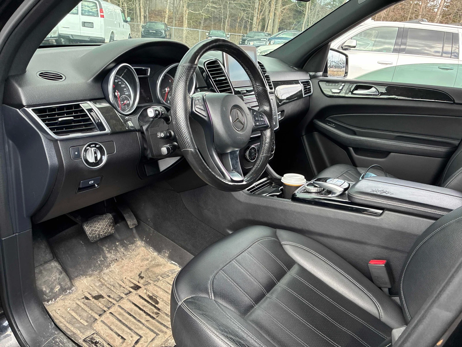Mercedes-Benz GLE 350 D * AMG * CARFAX * , снимка 7 - Автомобили и джипове - 54217789