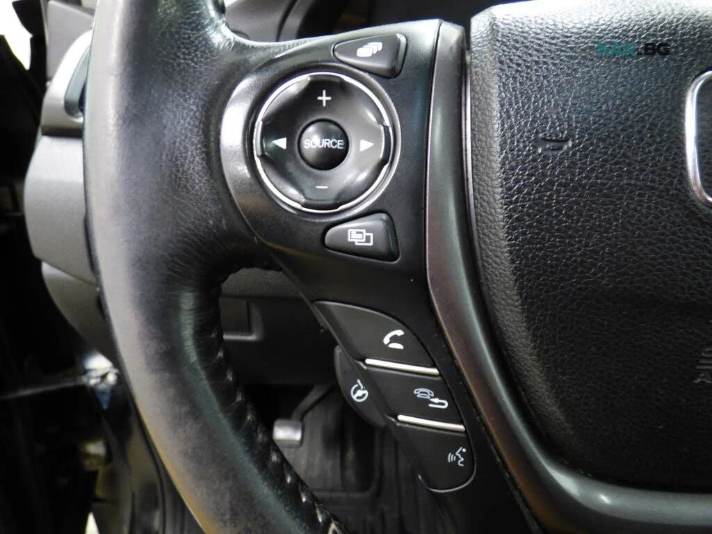 Honda Ridgeline Sport * AWD * АвтоКредит* (ЦЕНА ДО БГ), снимка 12 - Автомобили и джипове - 54643069