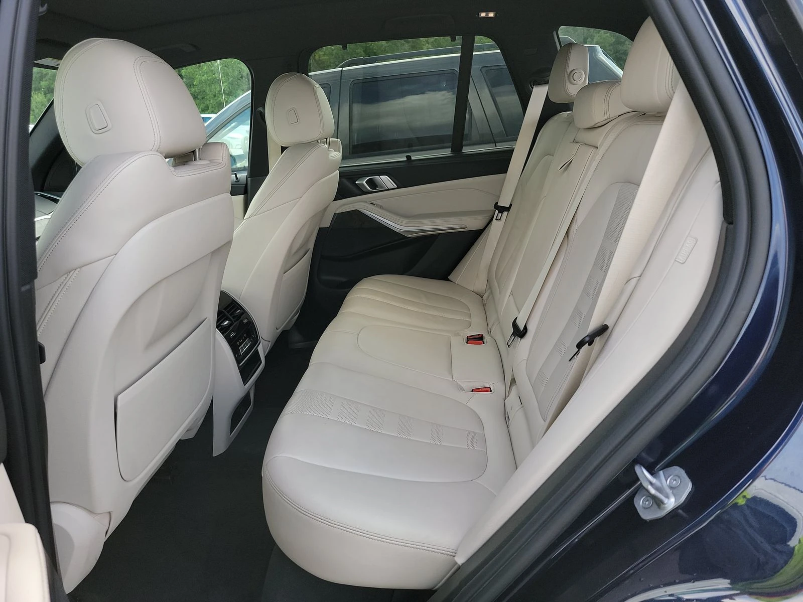 BMW X5 xDrive40i * М пакет* CARFAX* ОПЦИЯ ЗА ФИНАНСИРАНЕ*, снимка 10 - Автомобили и джипове - 55530651