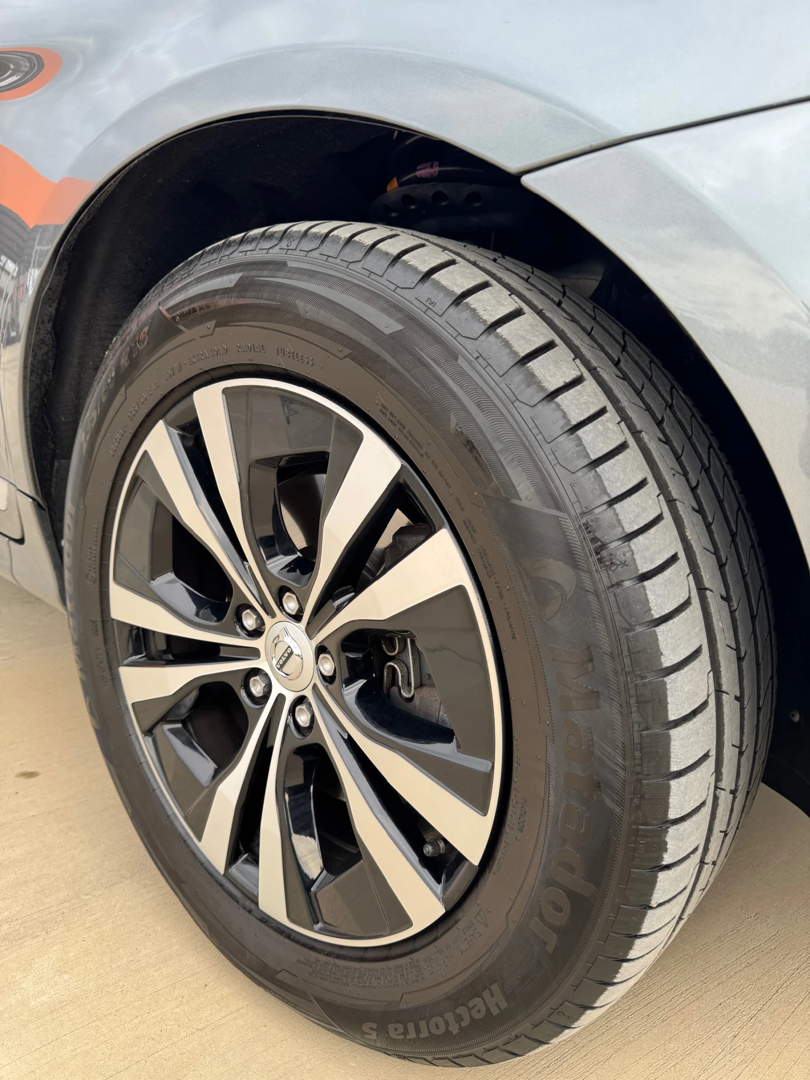 Volvo XC60  2.0D 190кс.R-DEING, снимка 16 - Автомобили и джипове - 56410517