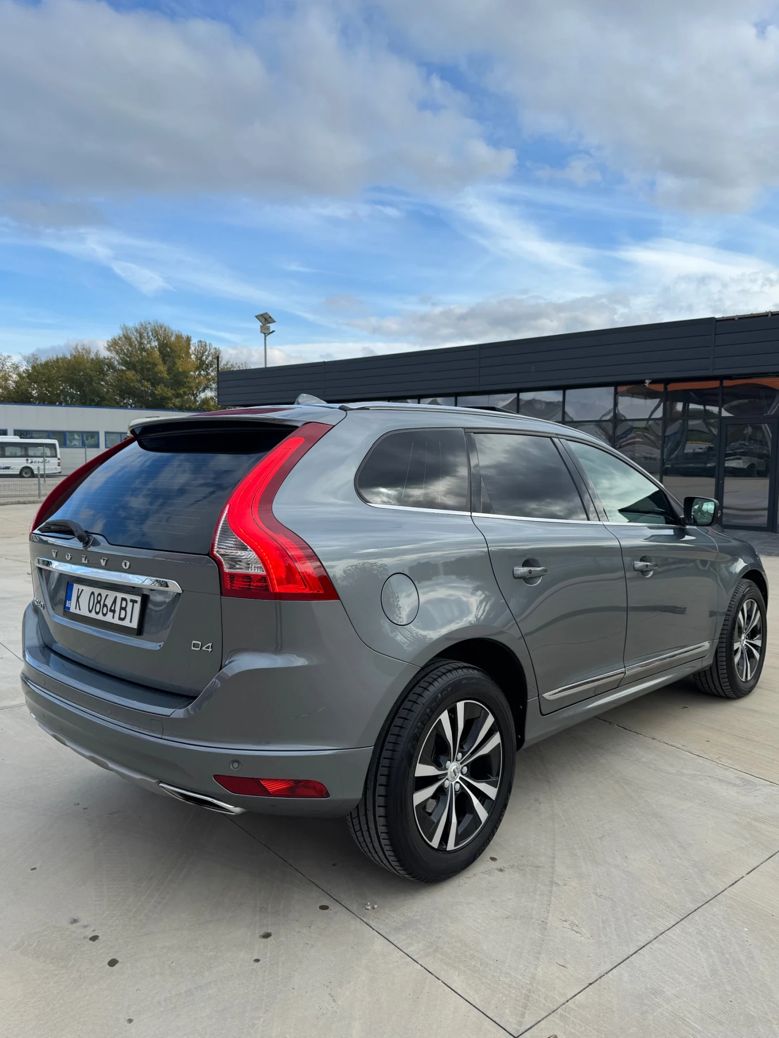 Volvo XC60  2.0D 190кс.R-DEING, снимка 7 - Автомобили и джипове - 56410517