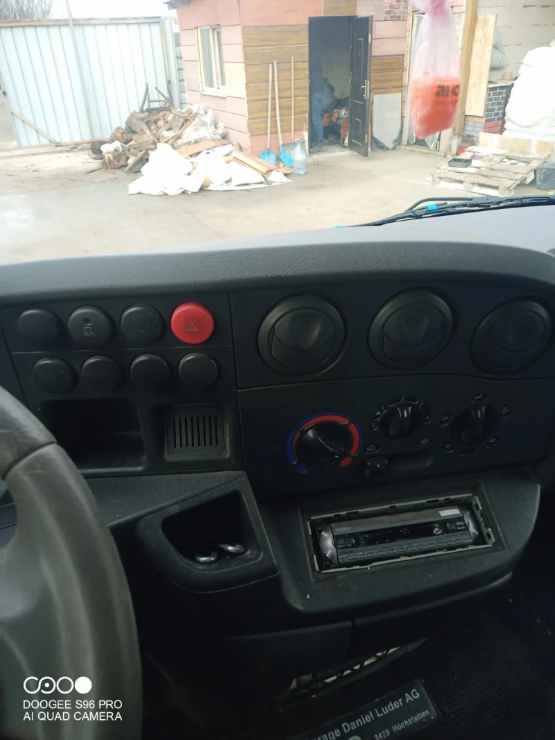 Iveco 35c11 товарен, снимка 11 - Бусове и автобуси - 49411248