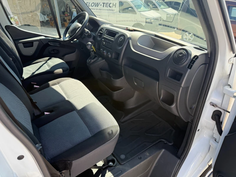 Renault Master 2.3dCI Две странични врати Климатик Euro 5b, снимка 9 - Бусове и автобуси - 51061593
