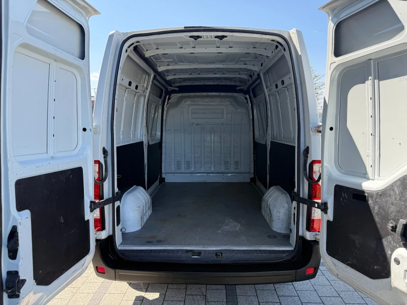 Renault Master 2.3dCI Две странични врати Климатик Euro 5b, снимка 16 - Бусове и автобуси - 51061593